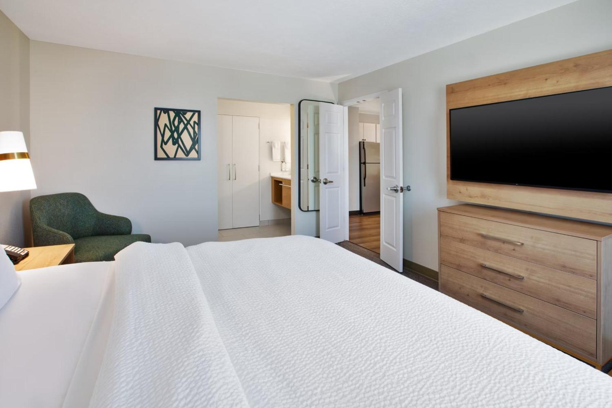 Staybridge Suites Omaha 80Th And Dodge By Ihg Extérieur photo