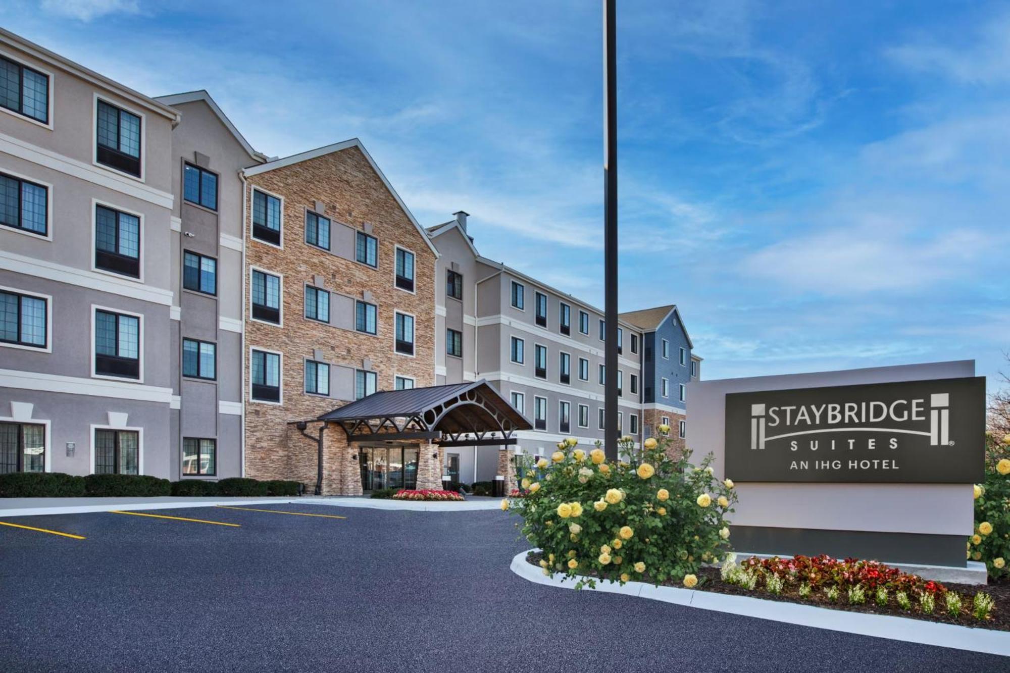 Staybridge Suites Omaha 80Th And Dodge By Ihg Extérieur photo