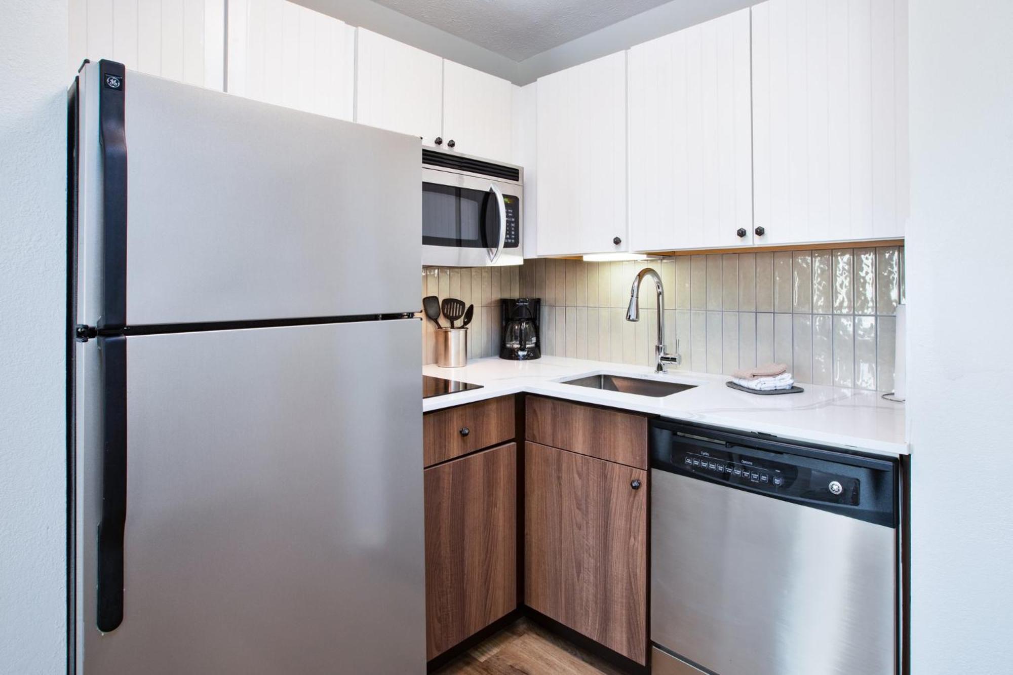 Staybridge Suites Omaha 80Th And Dodge By Ihg Extérieur photo