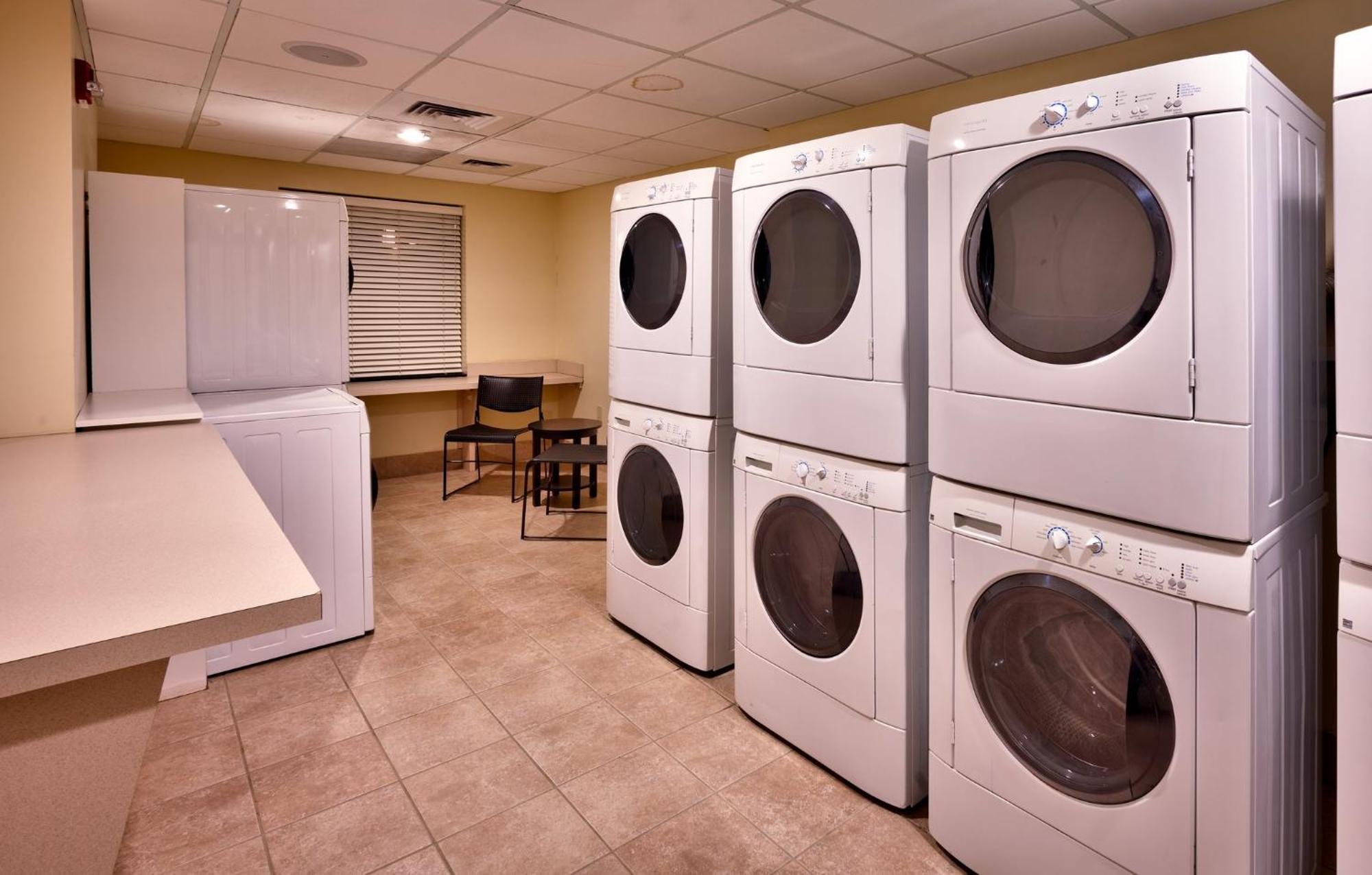 Staybridge Suites Omaha 80Th And Dodge By Ihg Extérieur photo