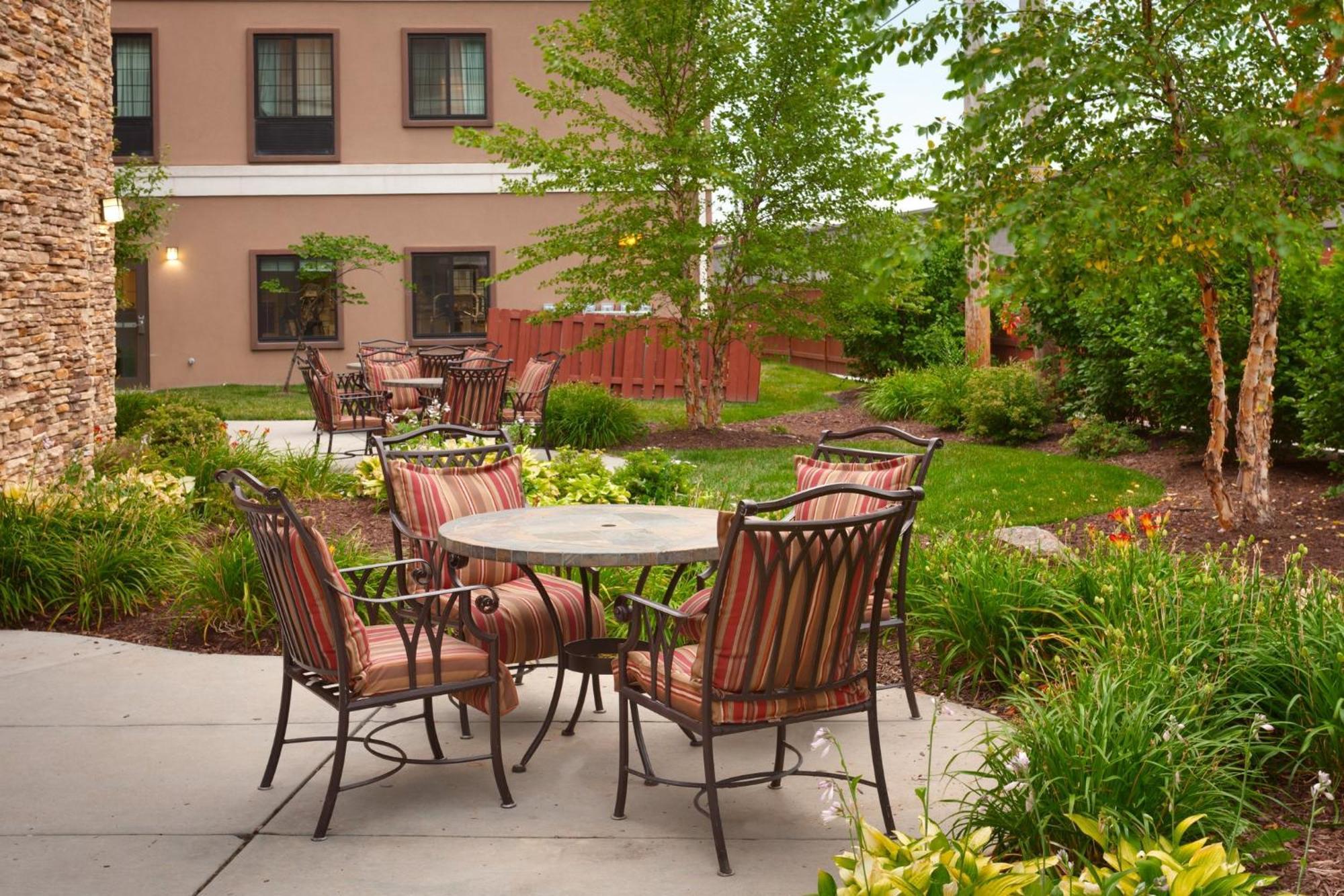 Staybridge Suites Omaha 80Th And Dodge By Ihg Extérieur photo